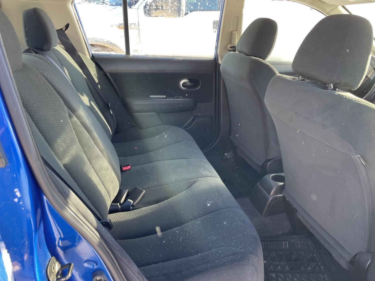 2012 NISSAN VERSA