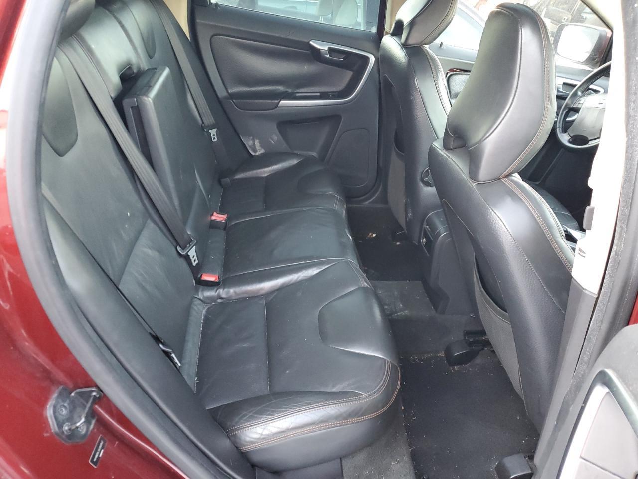 2010 VOLVO XC60