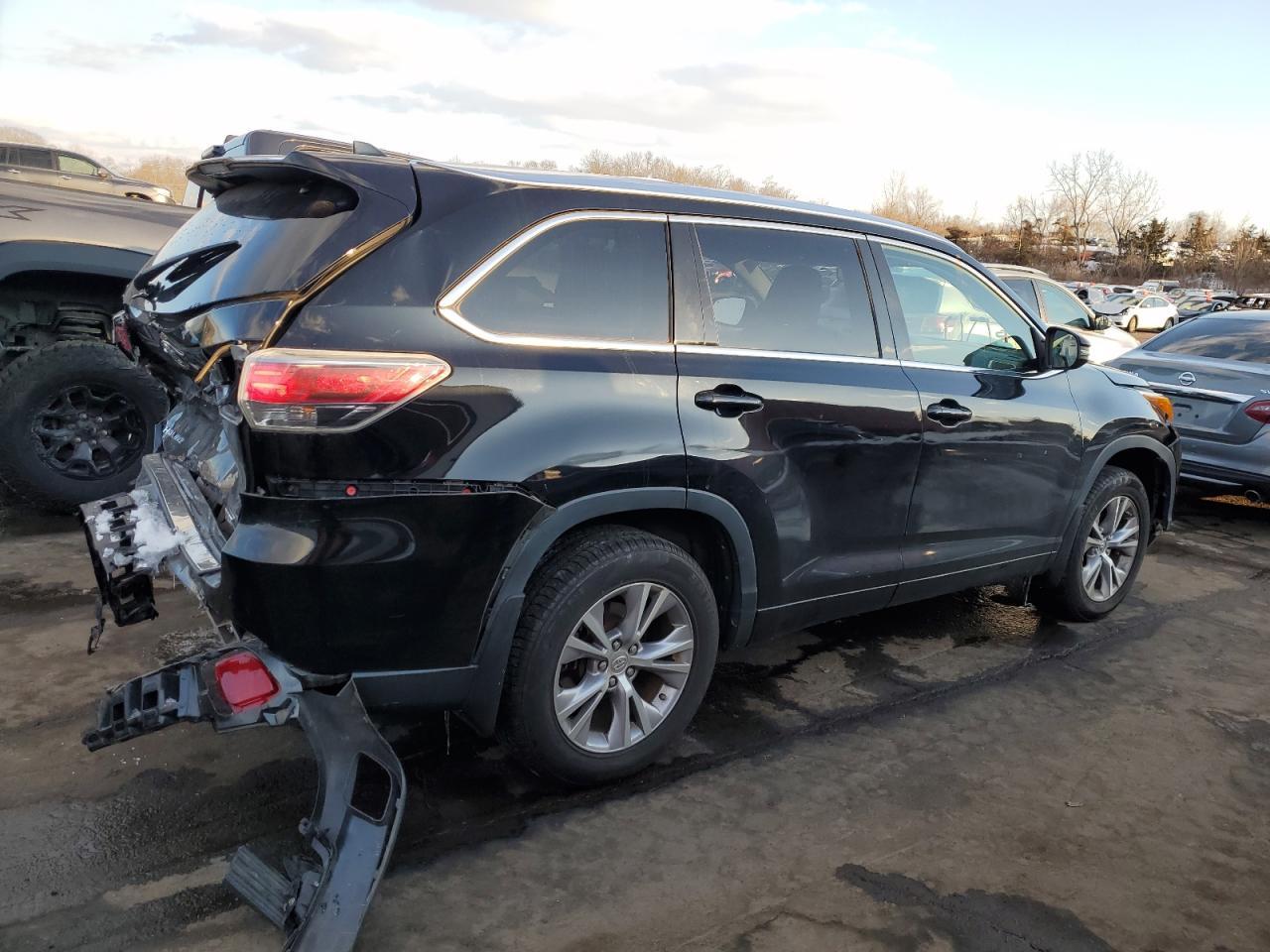 2015 TOYOTA HIGHLANDER