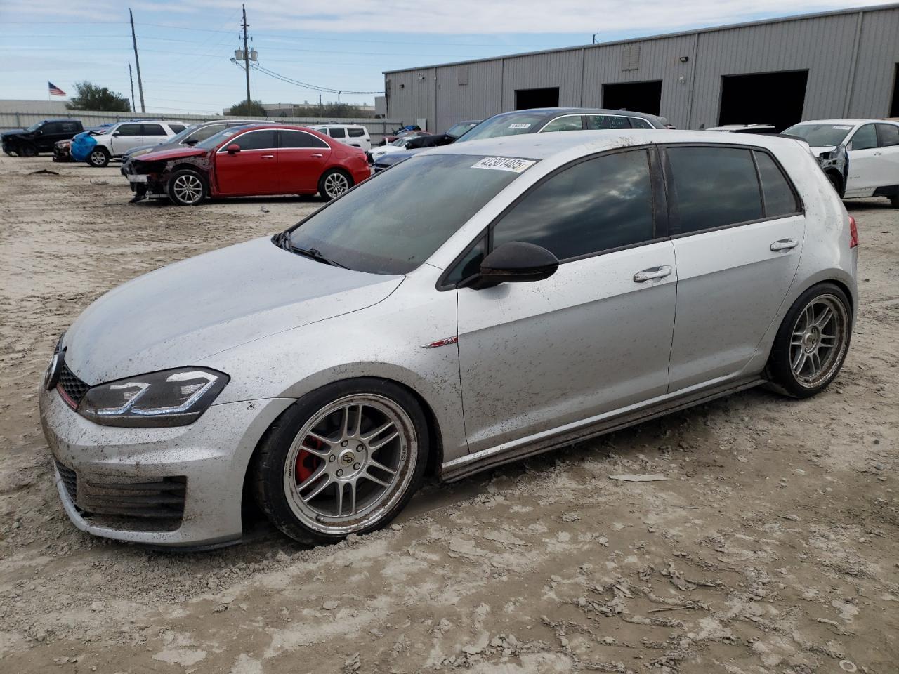 2016 VOLKSWAGEN GTI