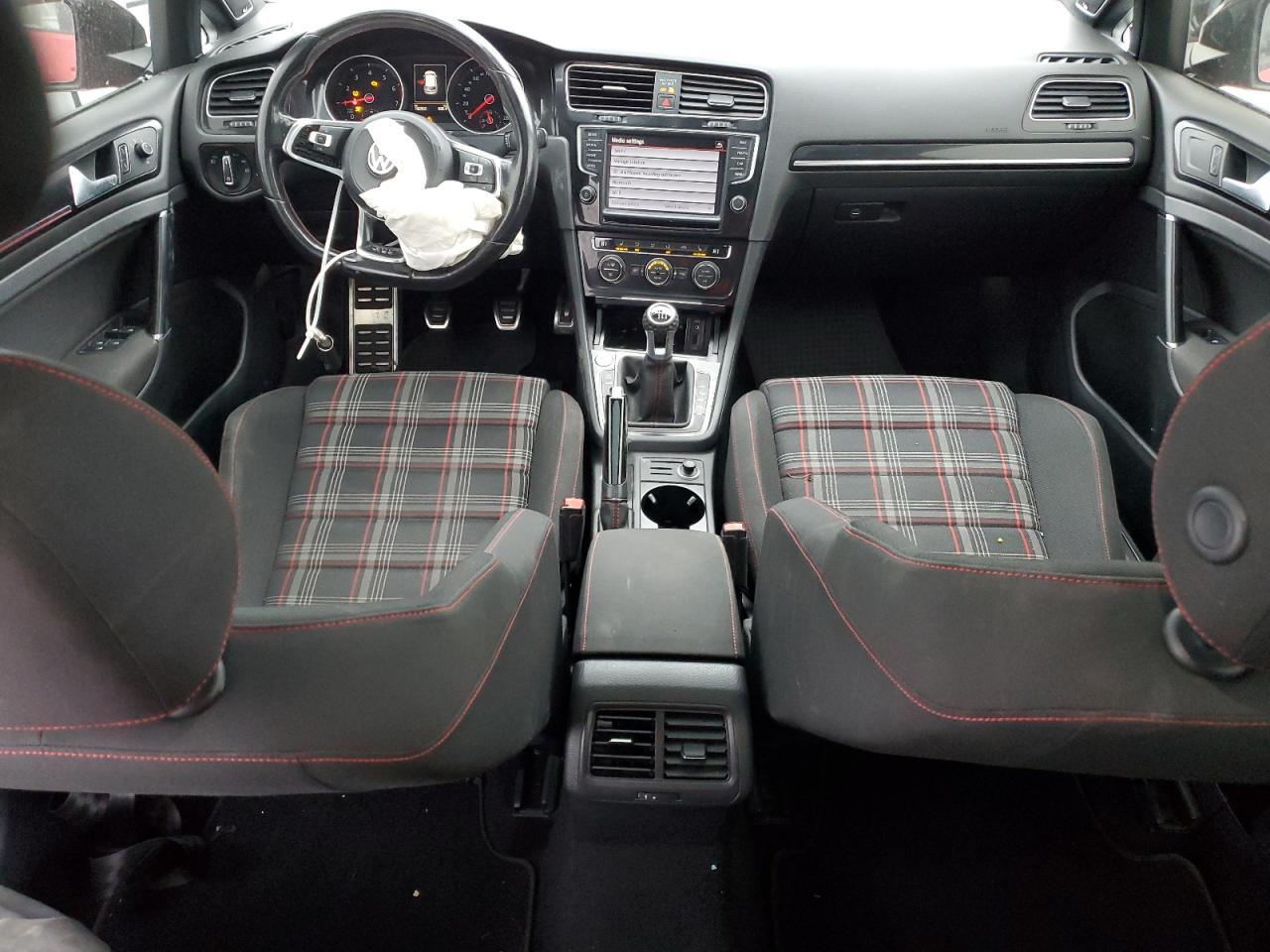 2016 VOLKSWAGEN GTI