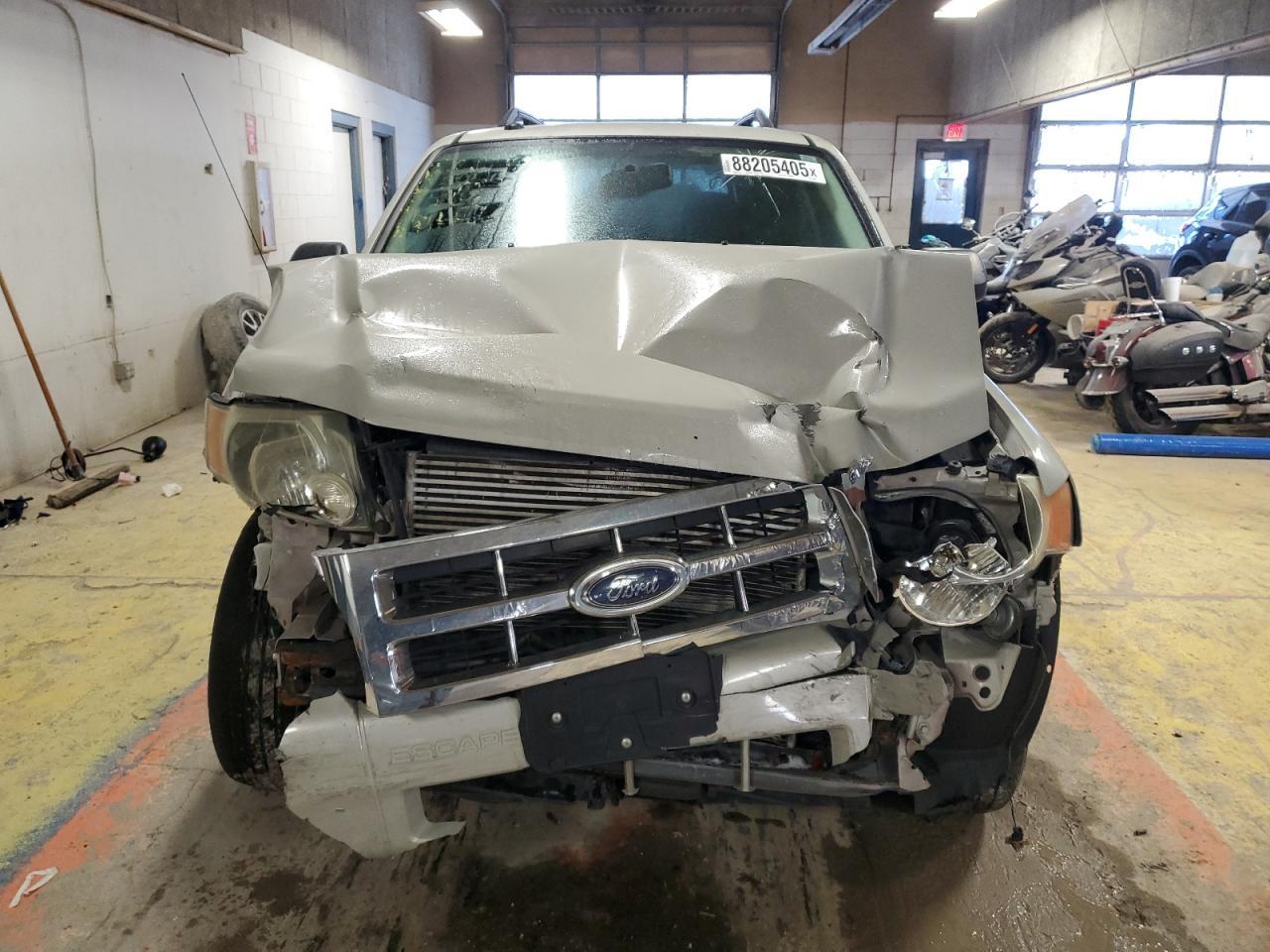 2009 FORD ESCAPE