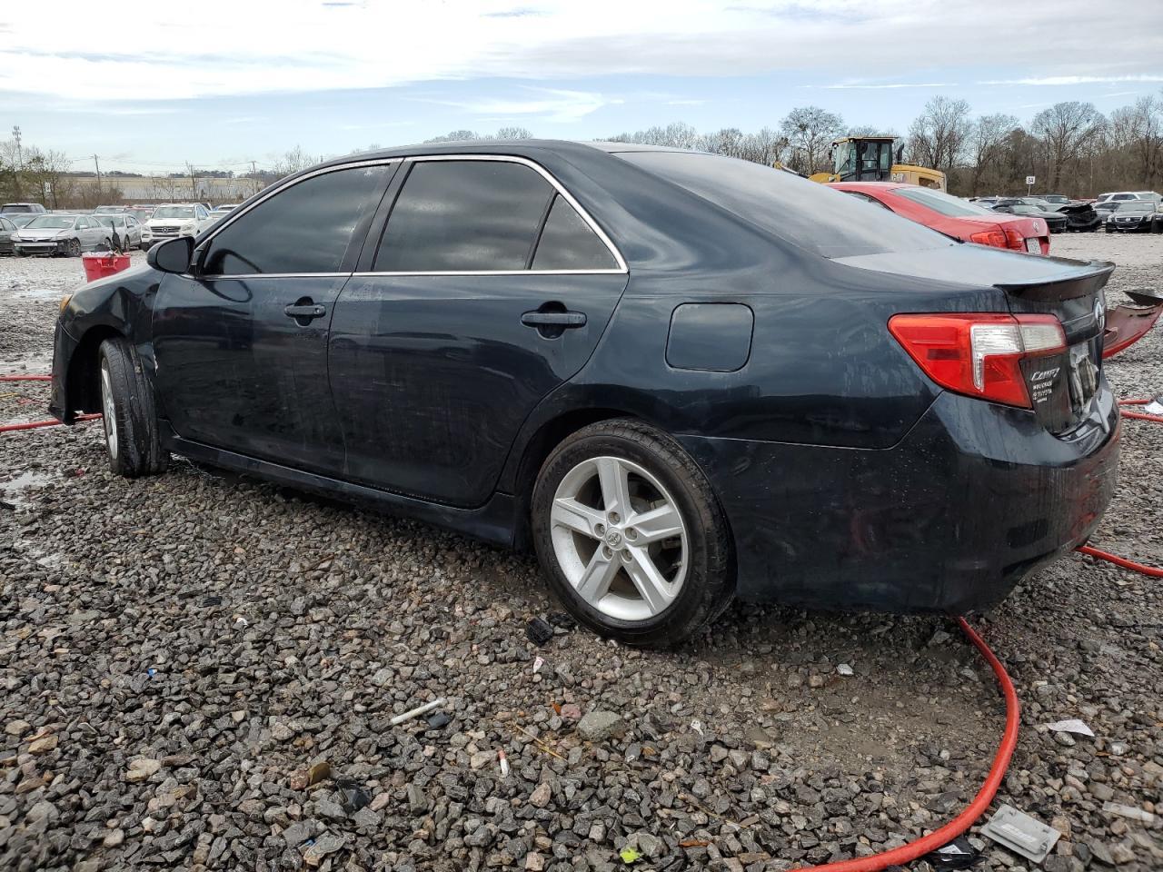 2014 TOYOTA CAMRY