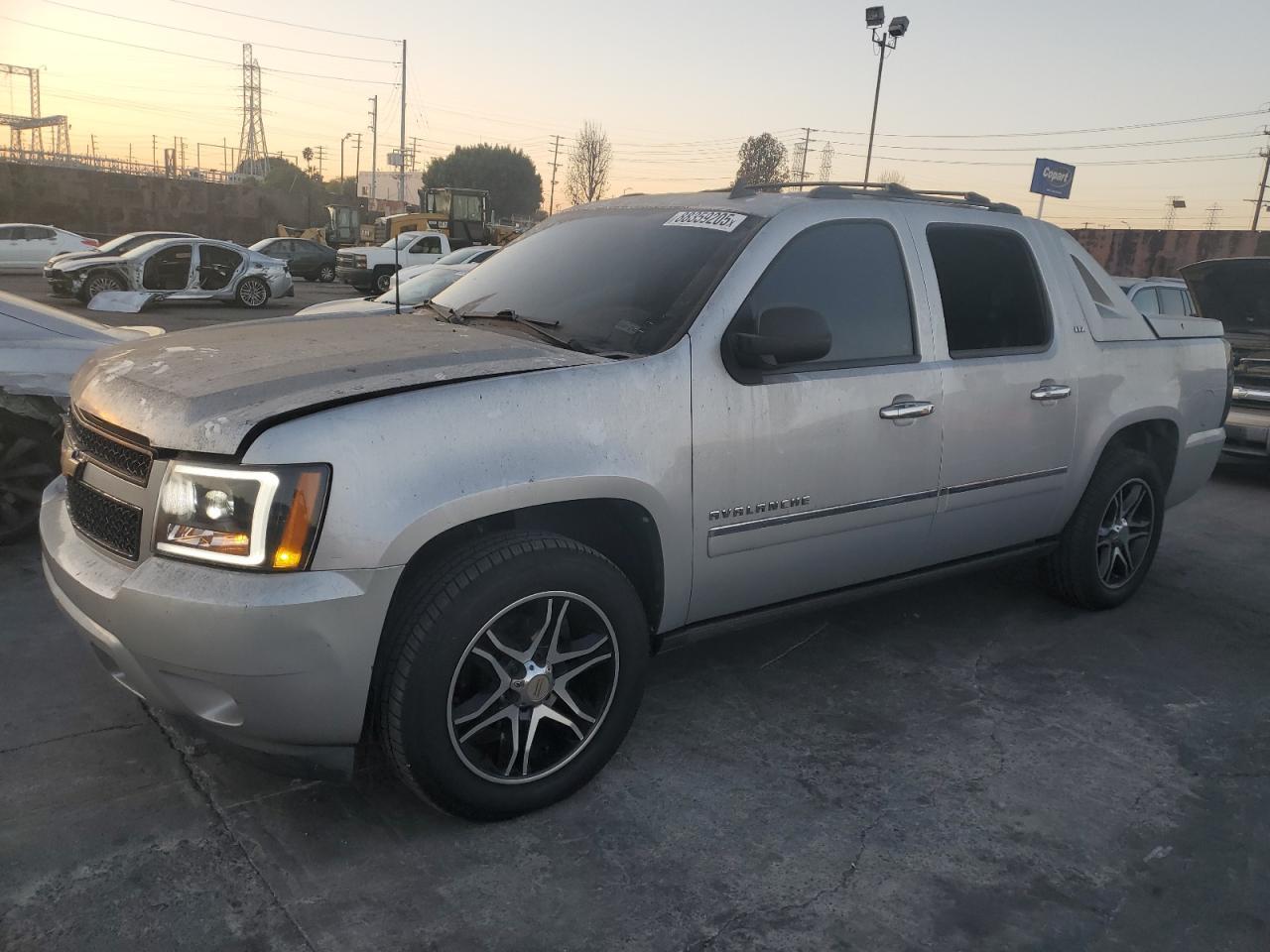 2011 CHEVROLET Avalanche