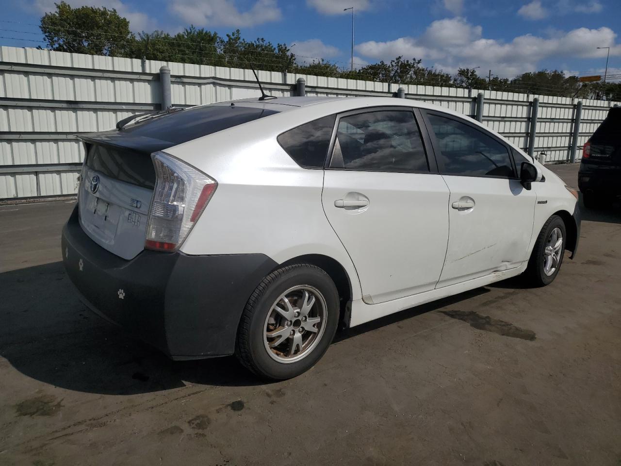 2010 TOYOTA PRIUS