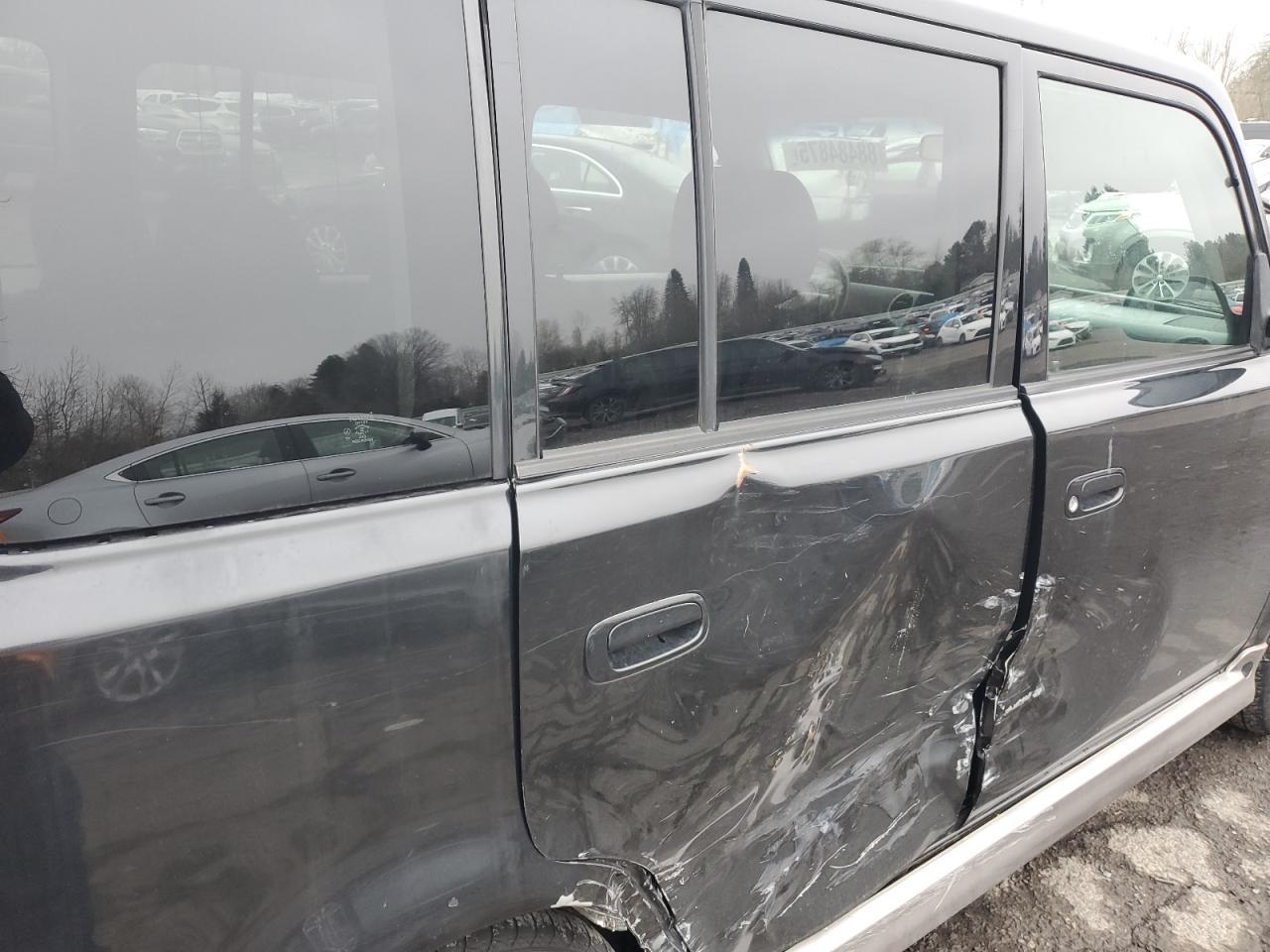 2005 TOYOTA SCION
