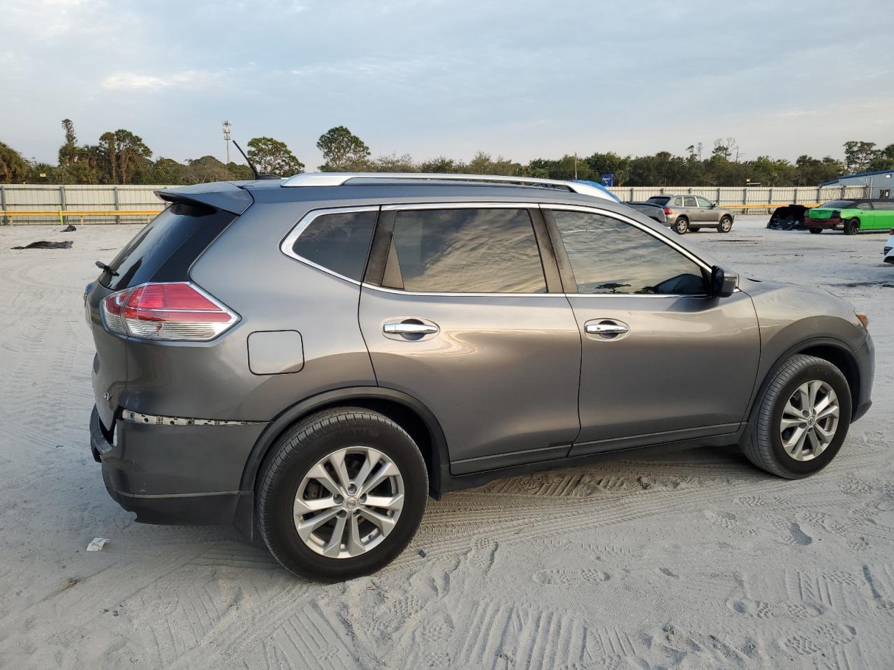 2016 NISSAN ROGUE