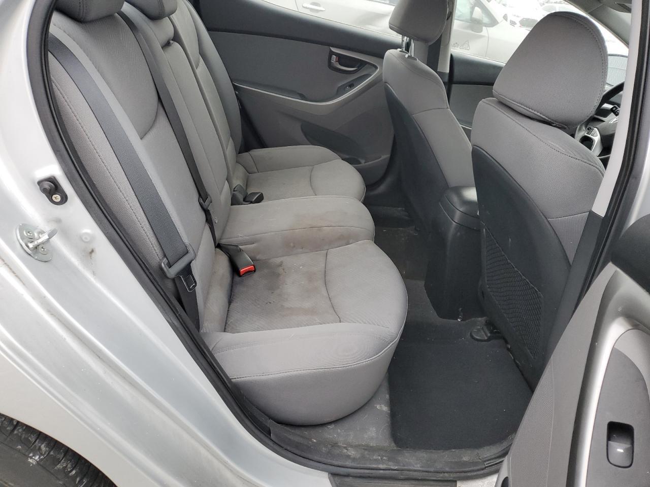 2011 HYUNDAI ELANTRA