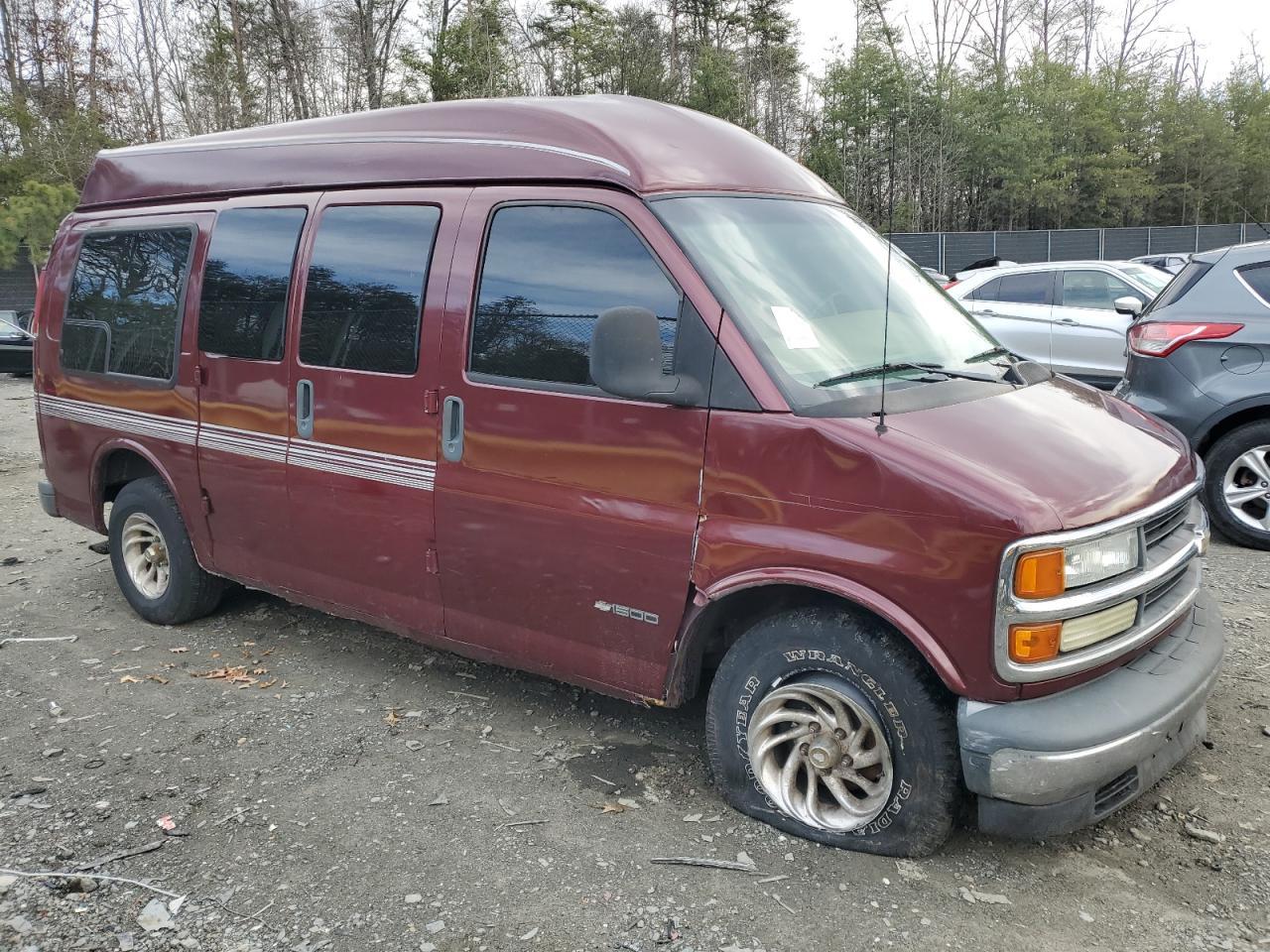 2001 CHEVROLET EXPRESS 2500
