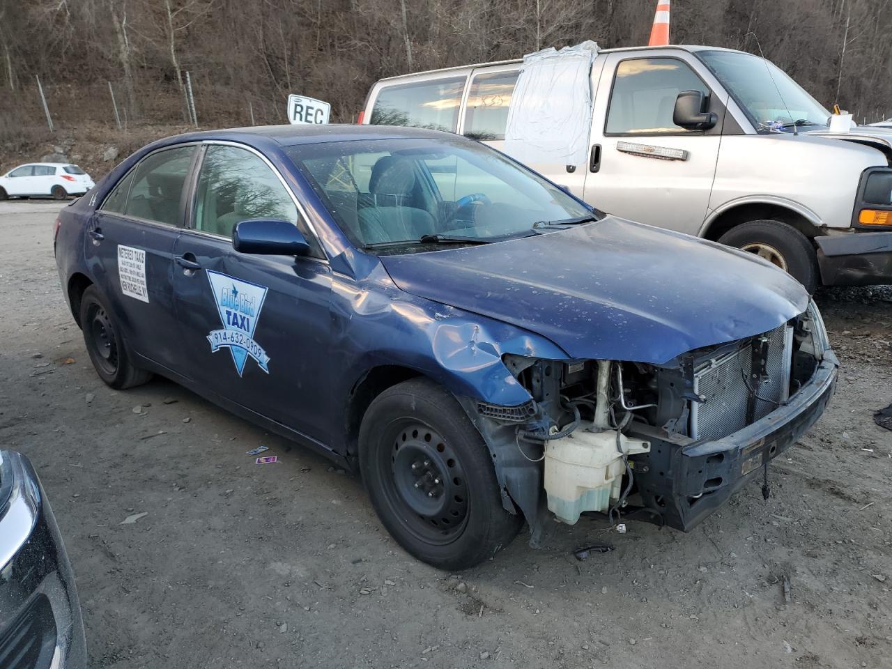 2011 TOYOTA CAMRY
