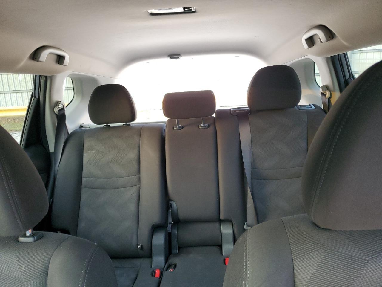 2016 NISSAN ROGUE