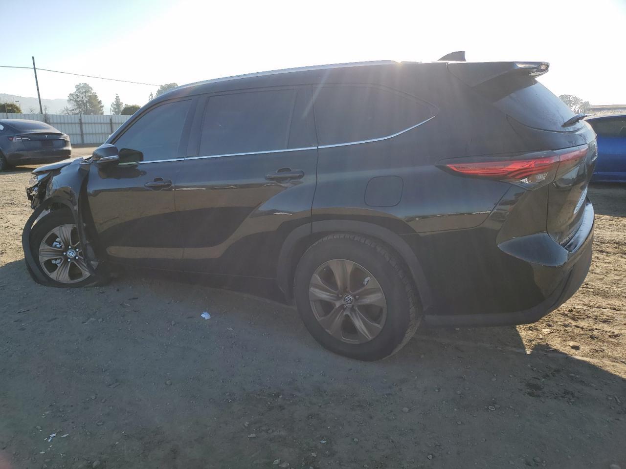 2022 TOYOTA HIGHLANDER