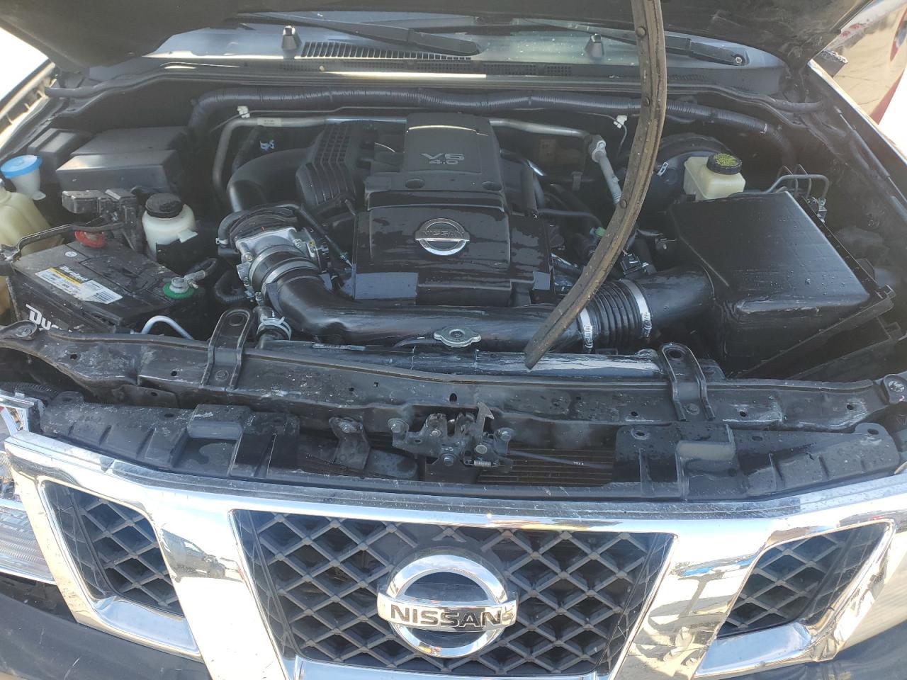 2015 NISSAN Frontier