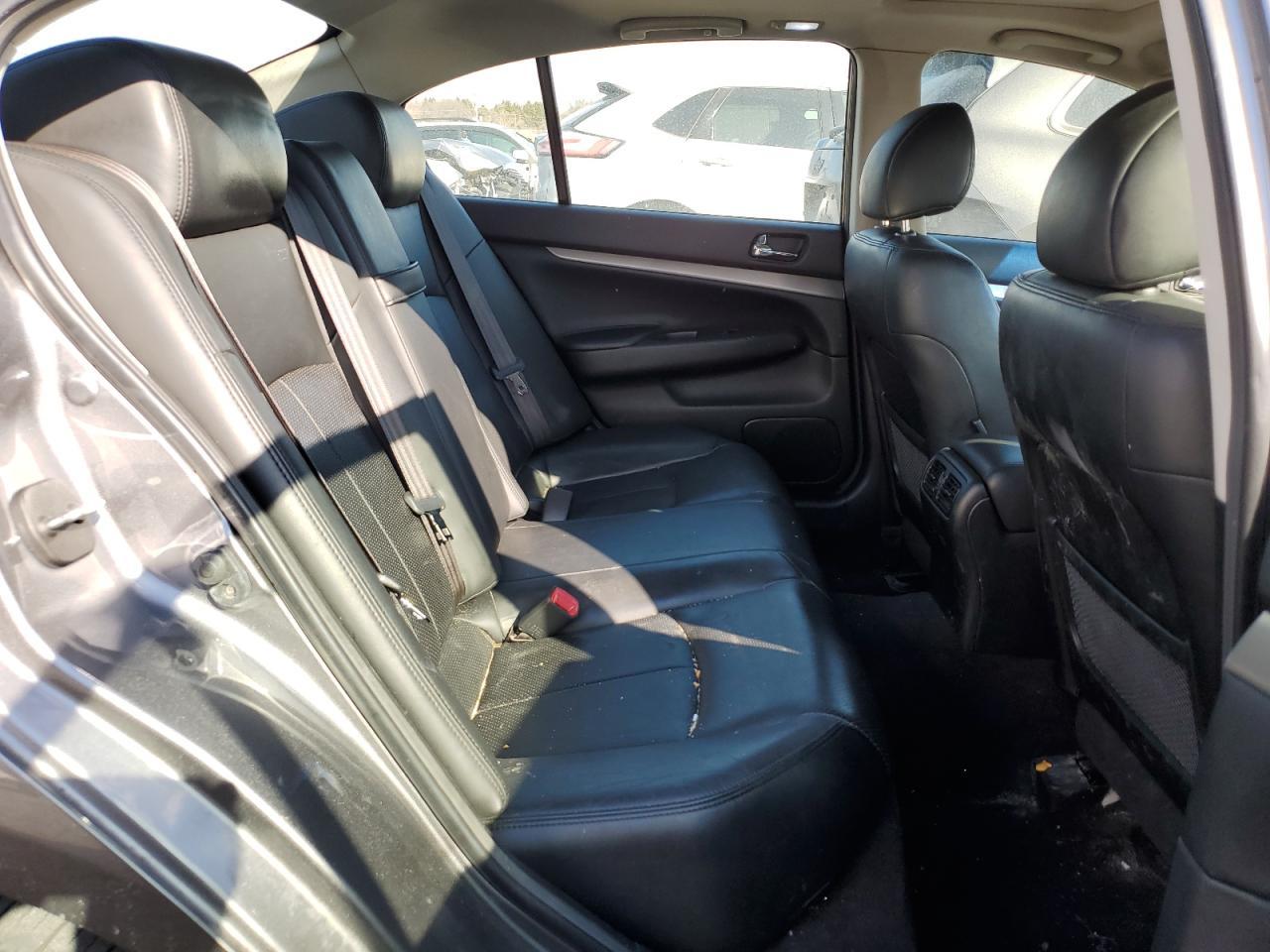 2012 INFINITI G25