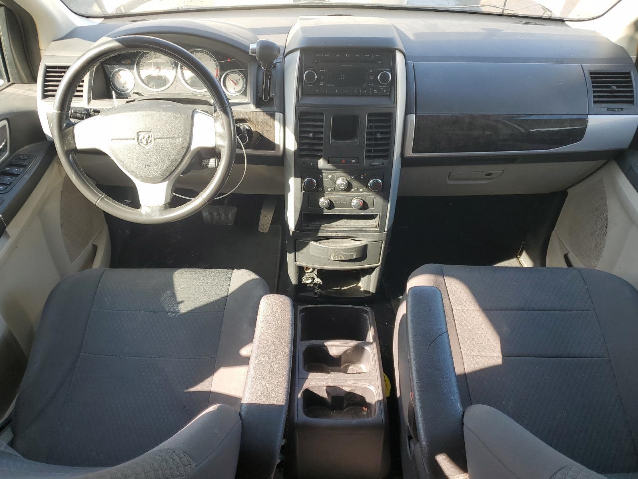 2010 DODGE CARAVAN