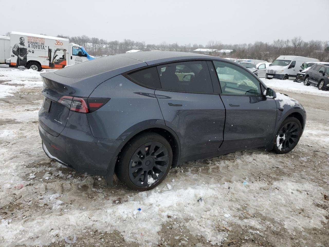 2023 TESLA MODEL Y