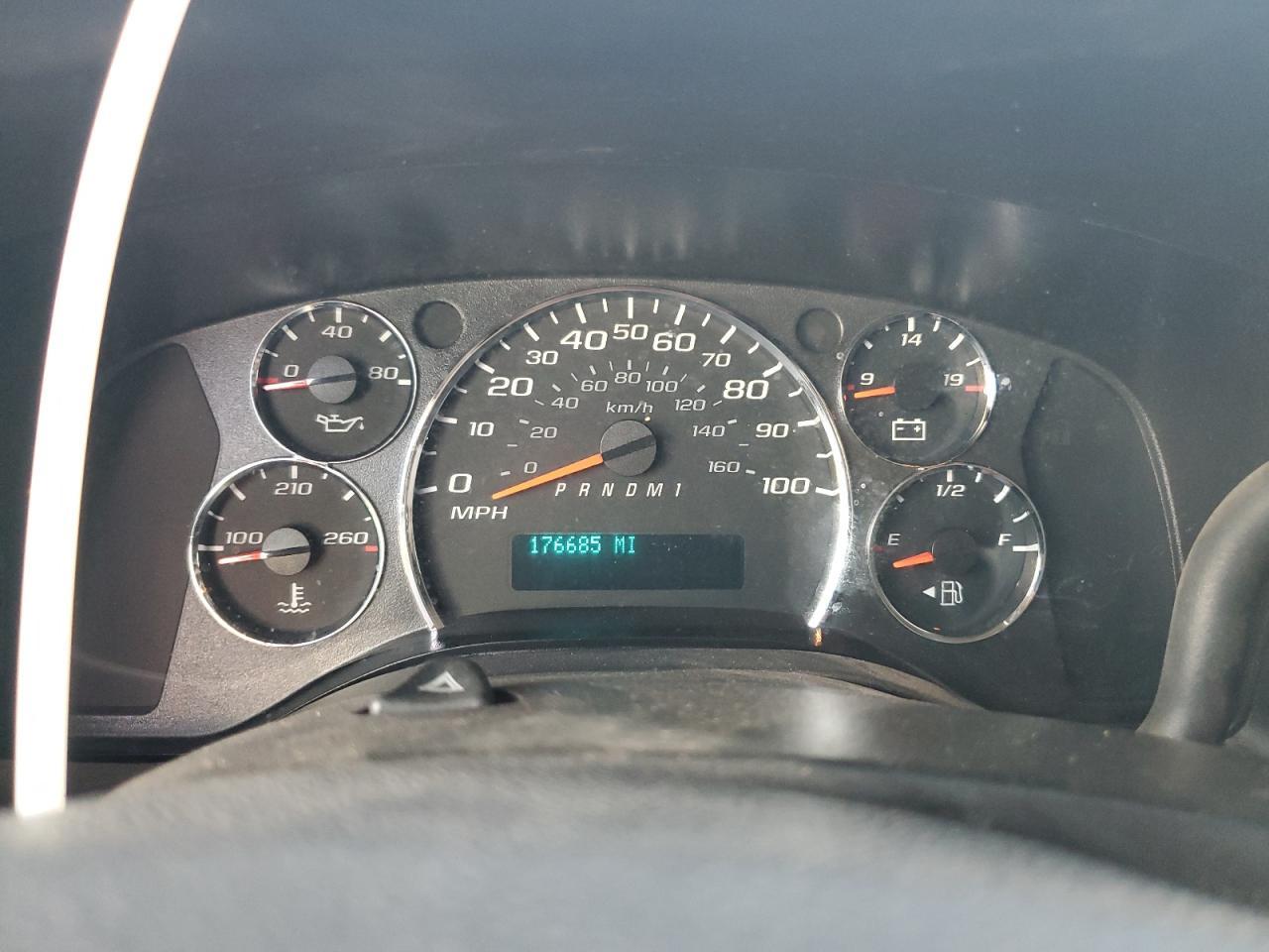 2010 CHEVROLET EXPRESS 2500