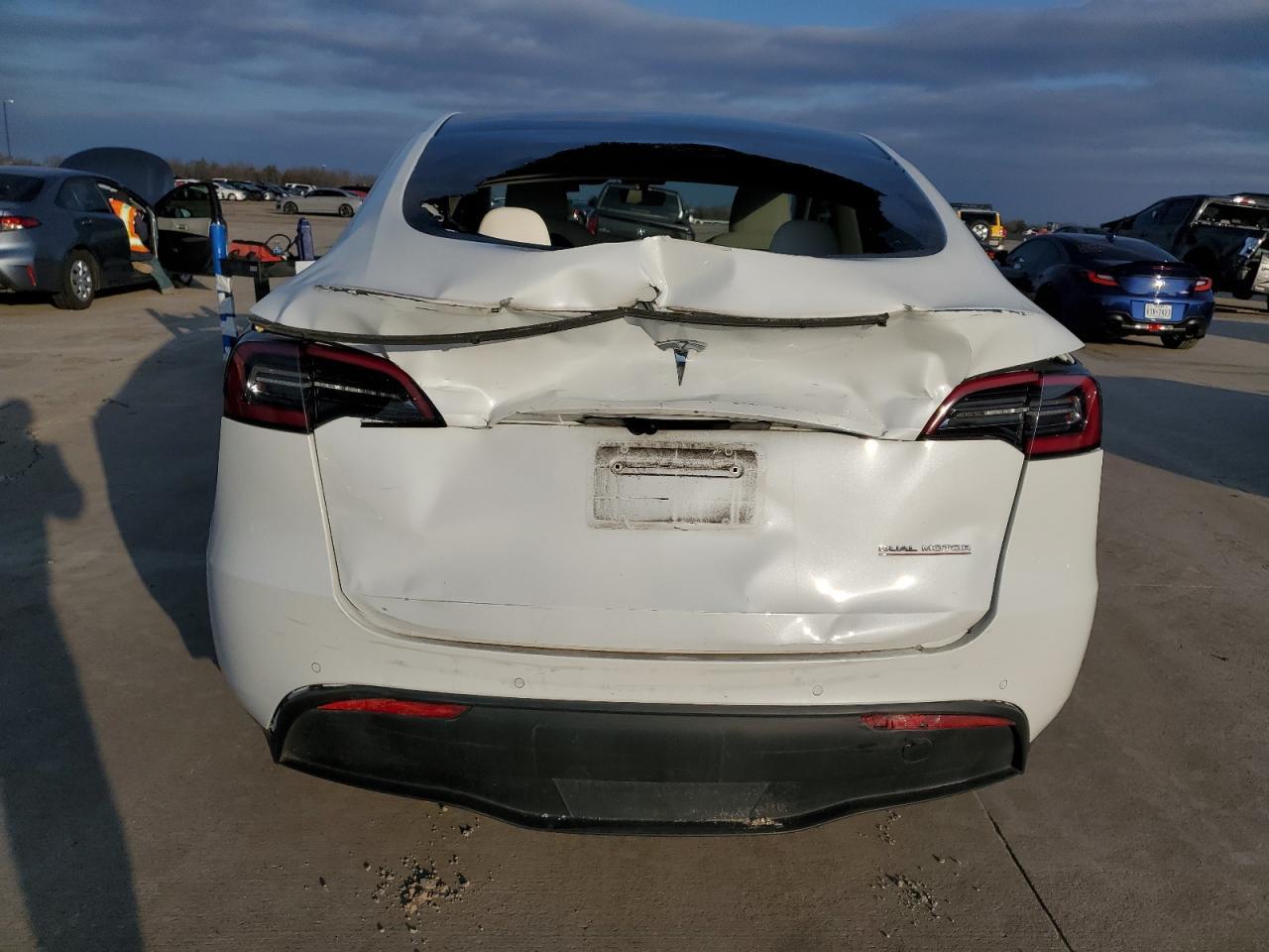 2020 TESLA MODEL Y