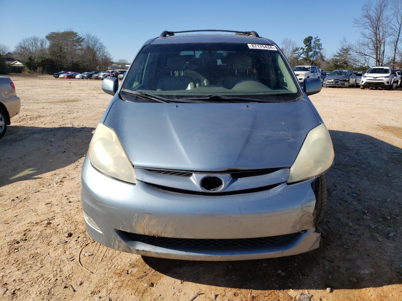 2006 TOYOTA SIENNA