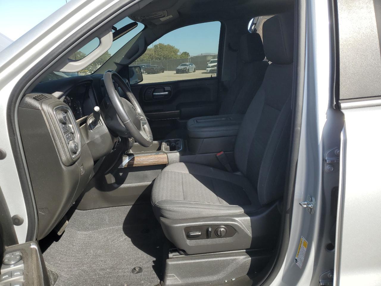 2021 CHEVROLET Silverado