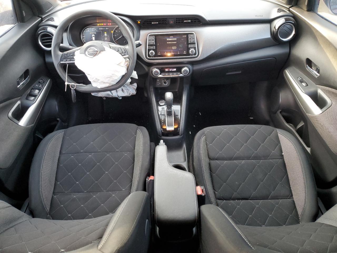 2020 NISSAN KICKS
