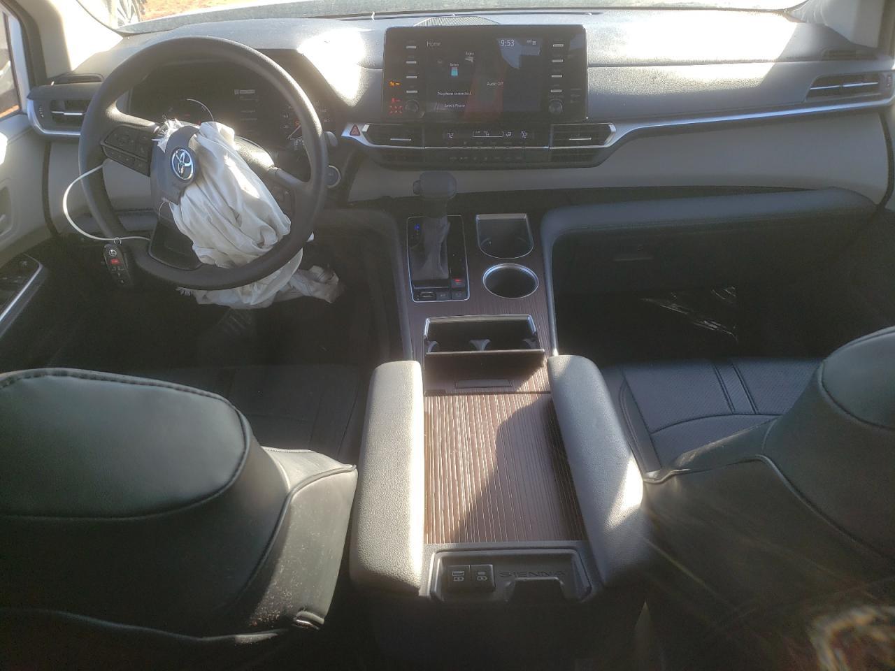 2022 TOYOTA SIENNA
