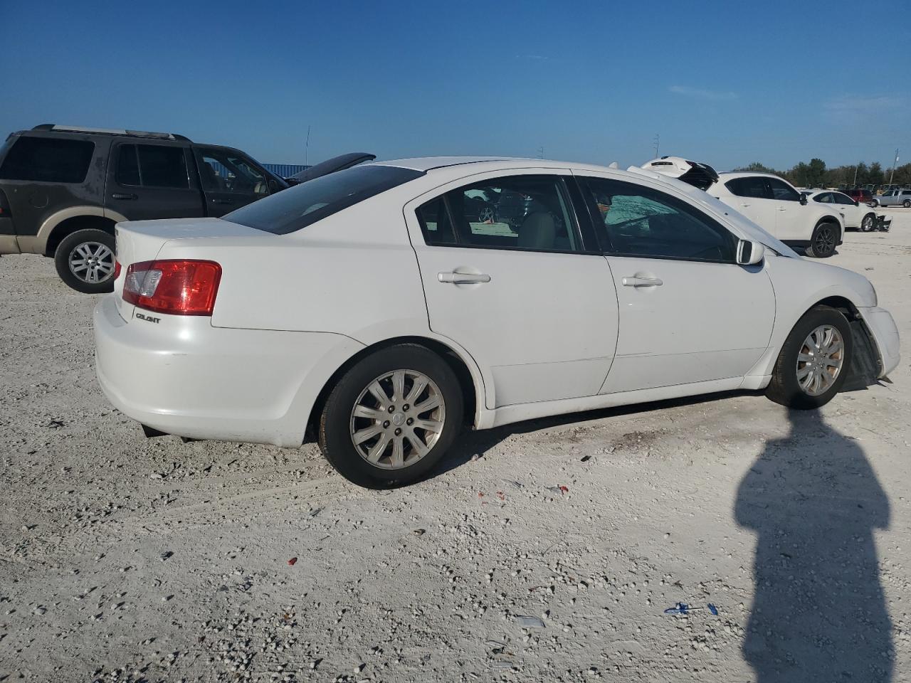 2011 MITSUBISHI Galant