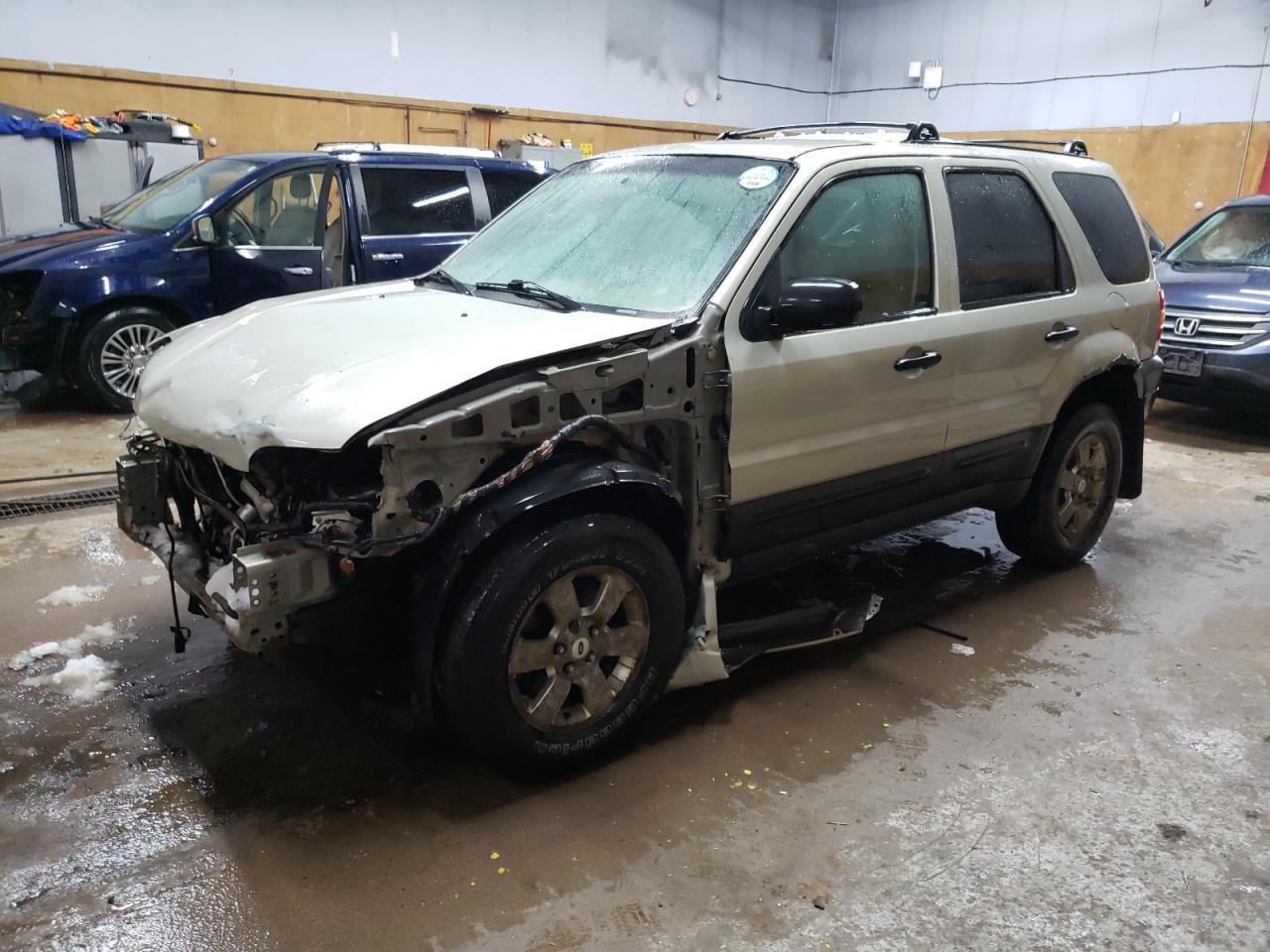 2005 FORD ESCAPE