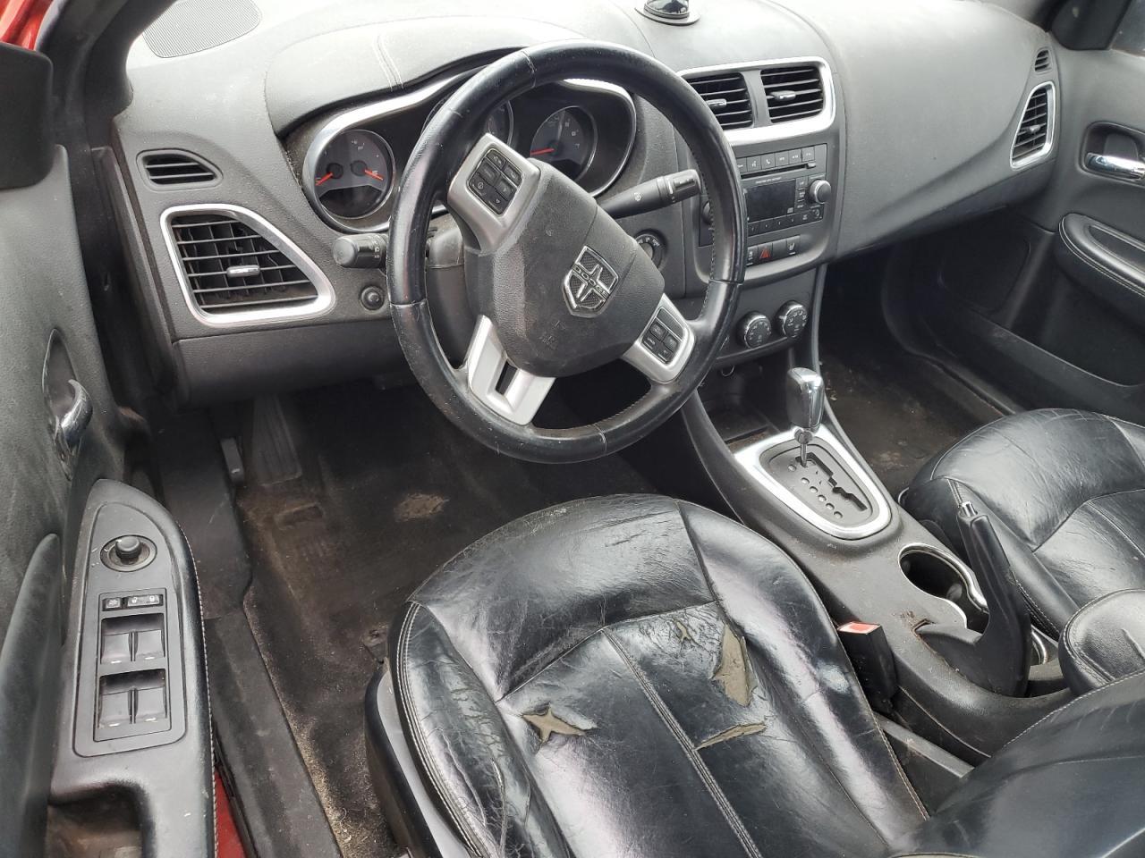 2014 DODGE Avenger