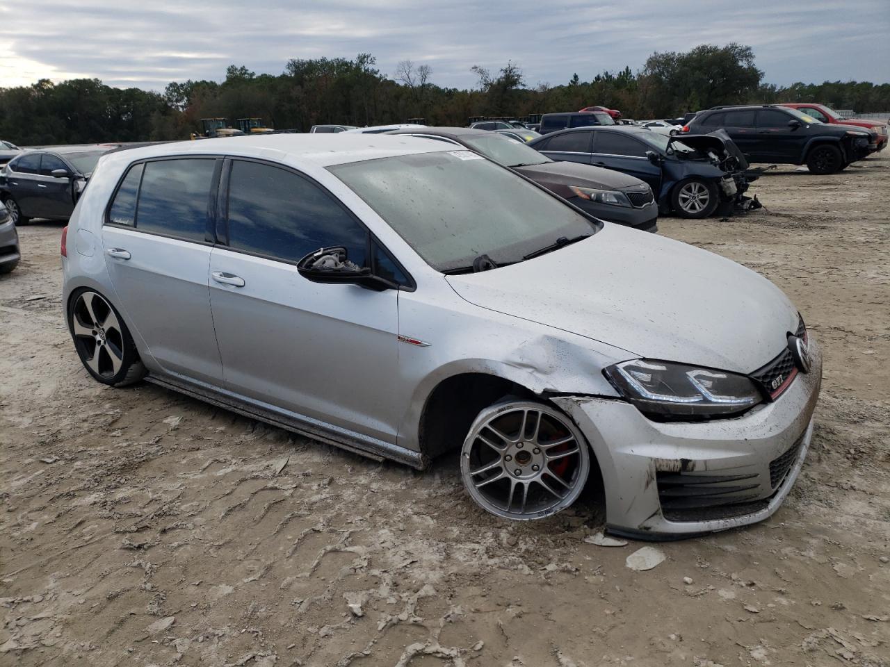 2016 VOLKSWAGEN GTI