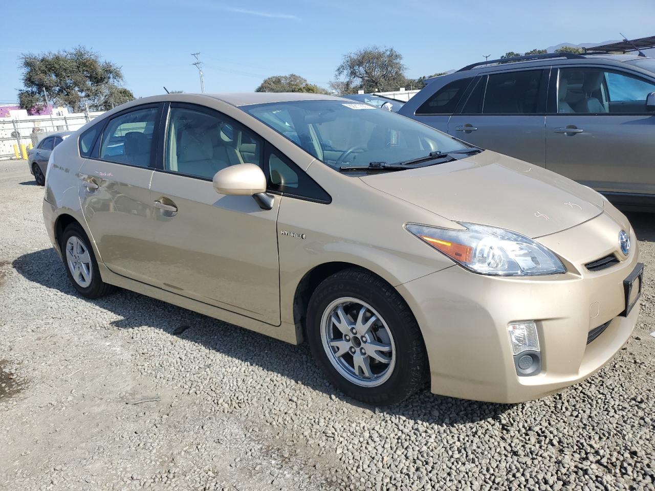 2011 TOYOTA PRIUS