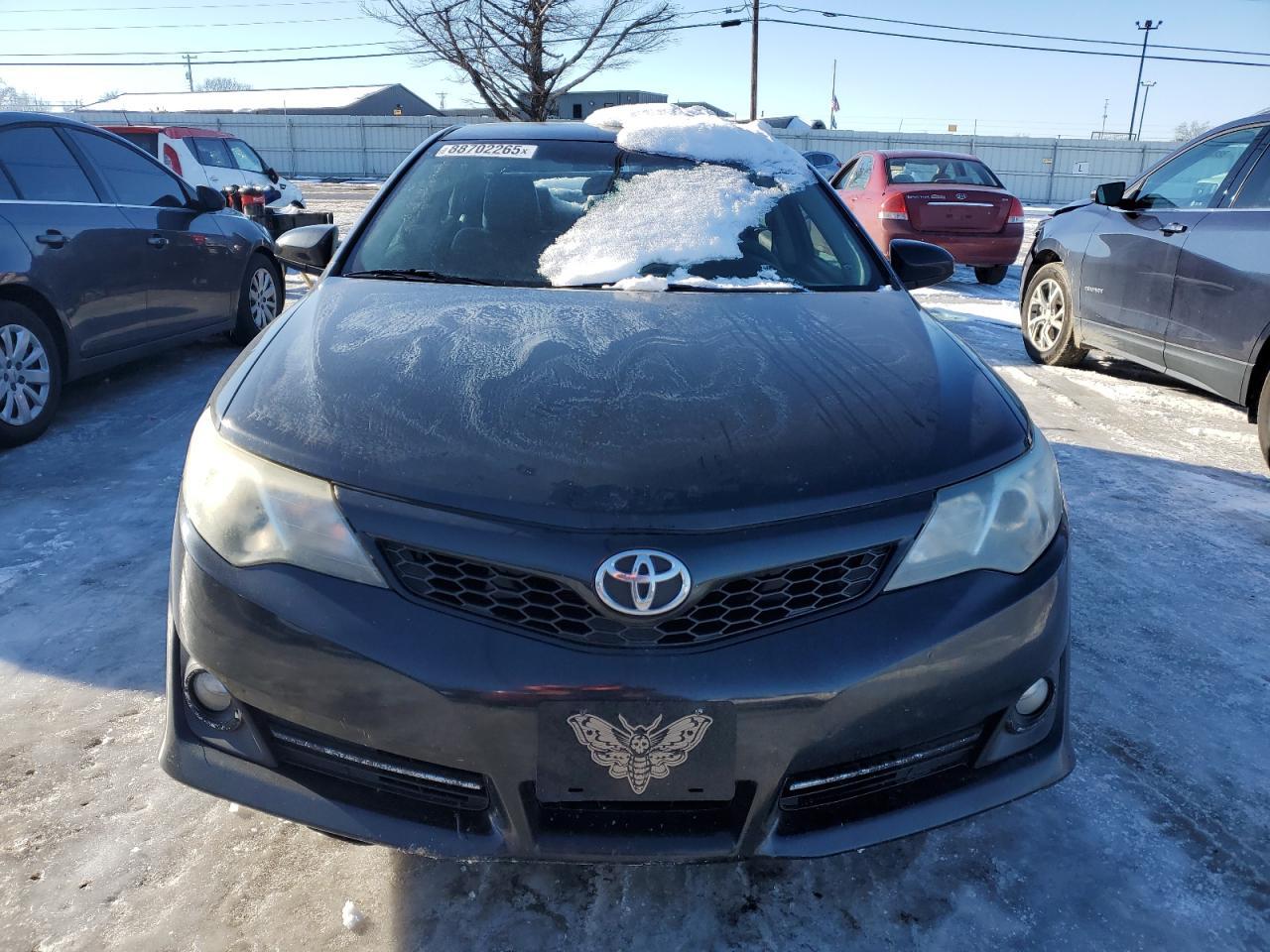 2014 TOYOTA CAMRY