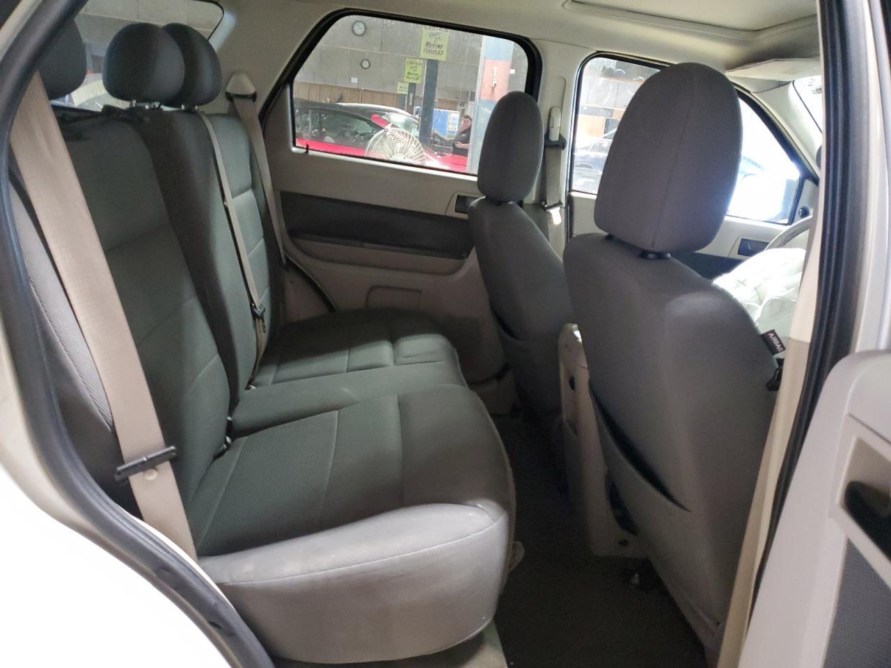 2009 FORD ESCAPE