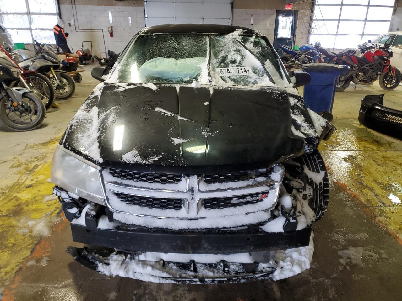 2014 DODGE Avenger