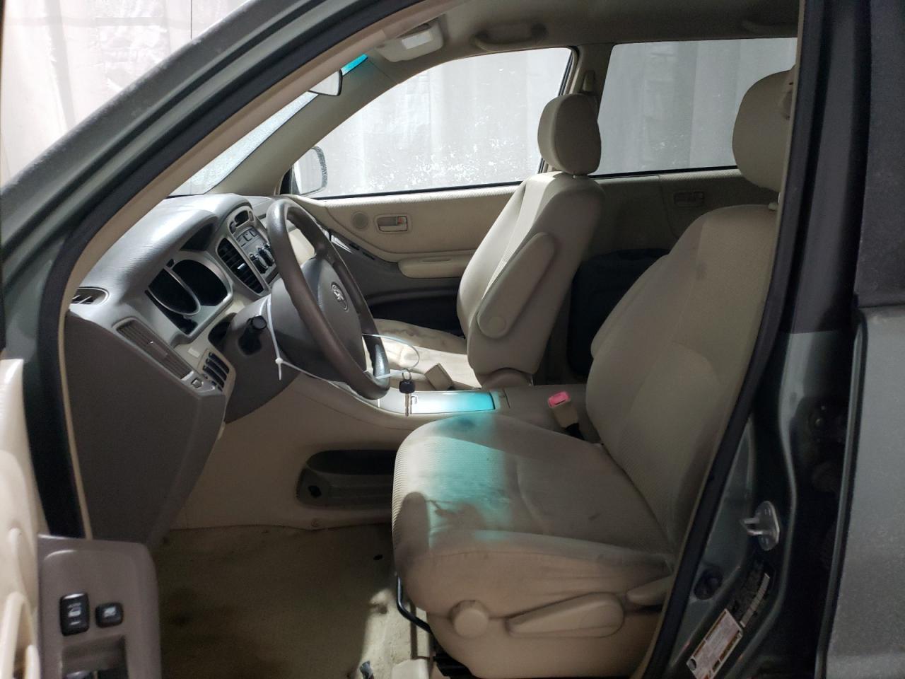 2005 TOYOTA HIGHLANDER