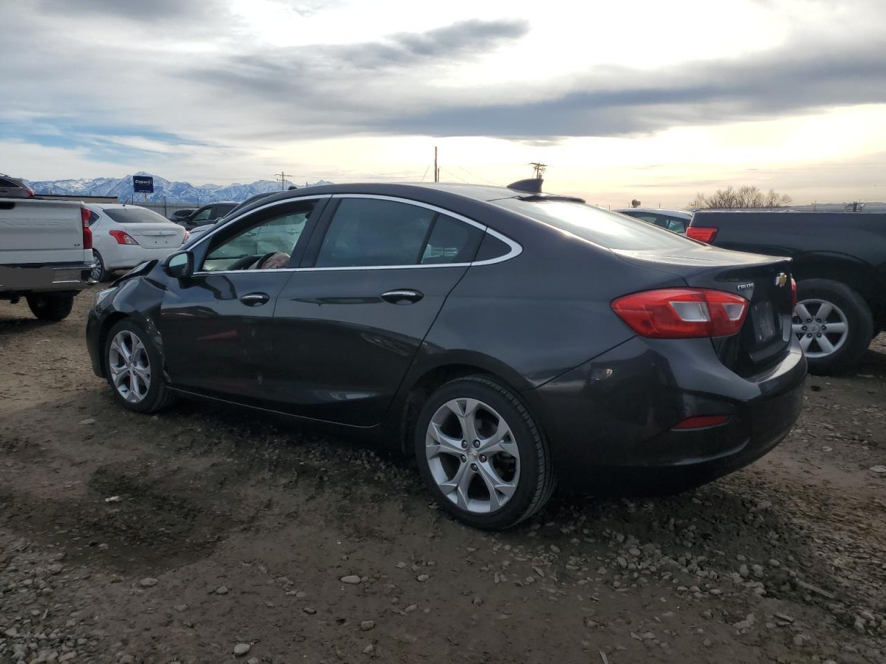 2017 CHEVROLET CRUZE