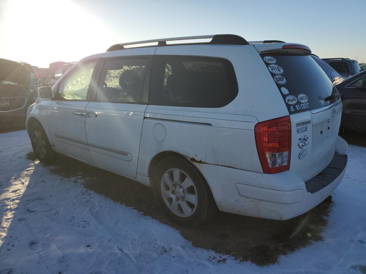 2007 HYUNDAI Entourage