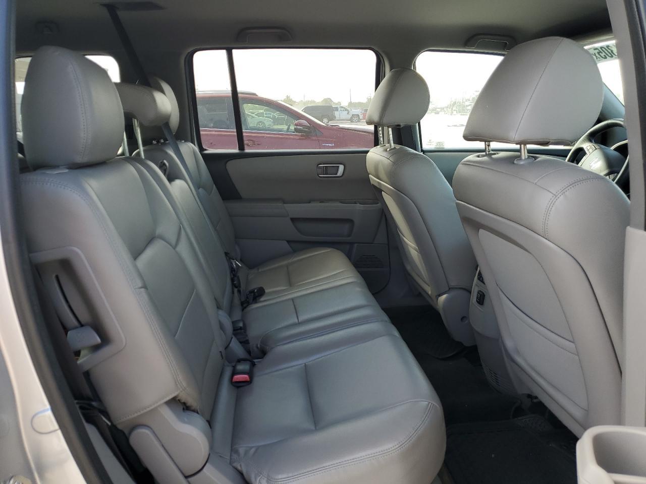2015 HONDA PILOT
