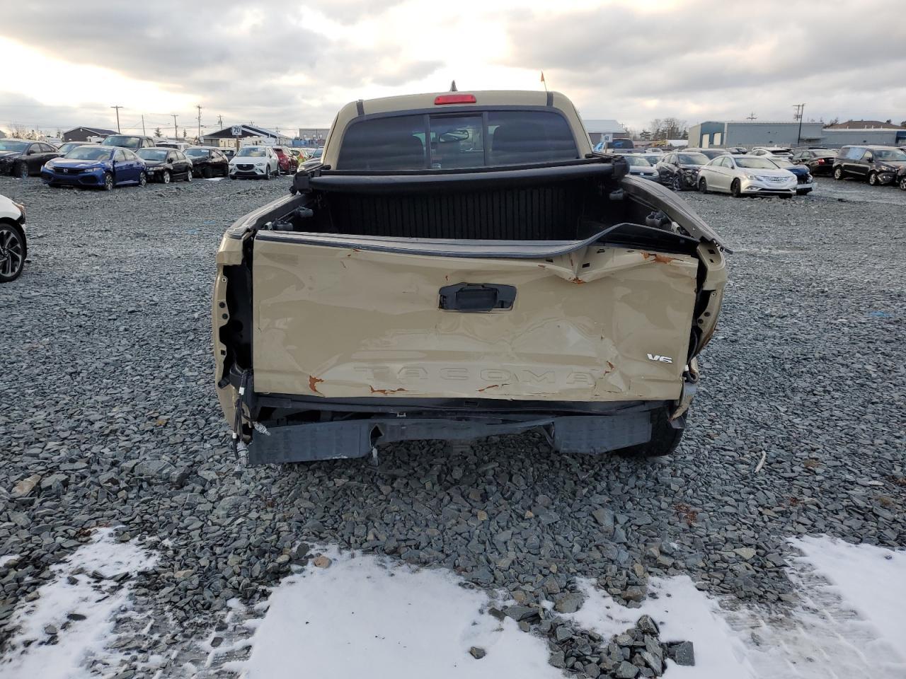 2017 TOYOTA TACOMA
