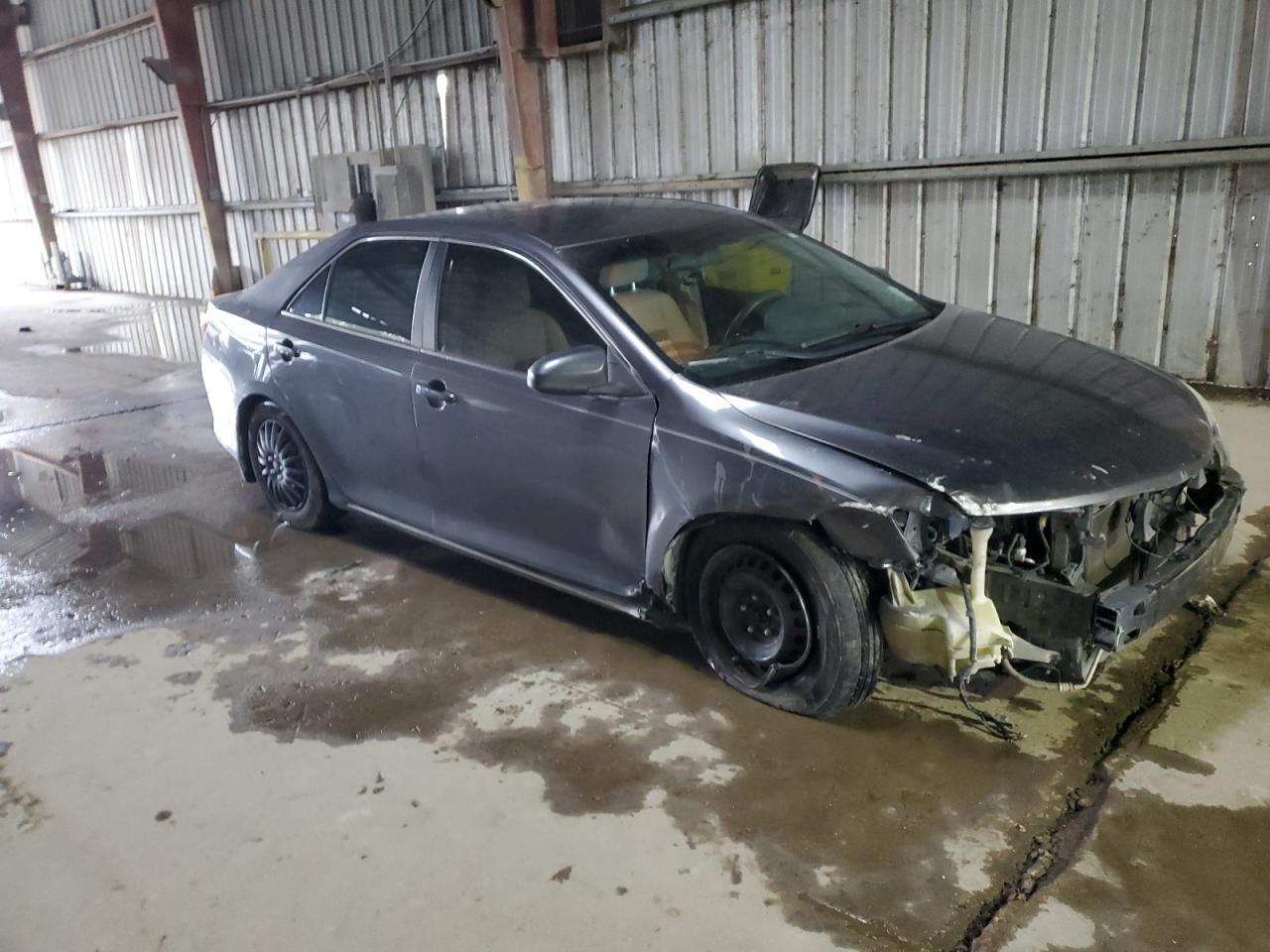 2014 TOYOTA CAMRY