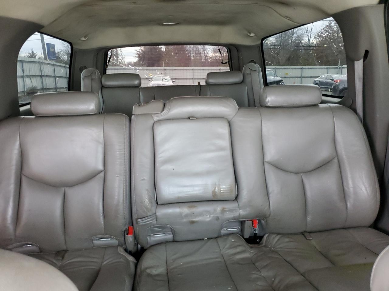 2005 CHEVROLET Suburban
