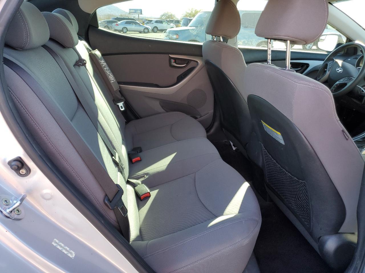 2015 HYUNDAI ELANTRA
