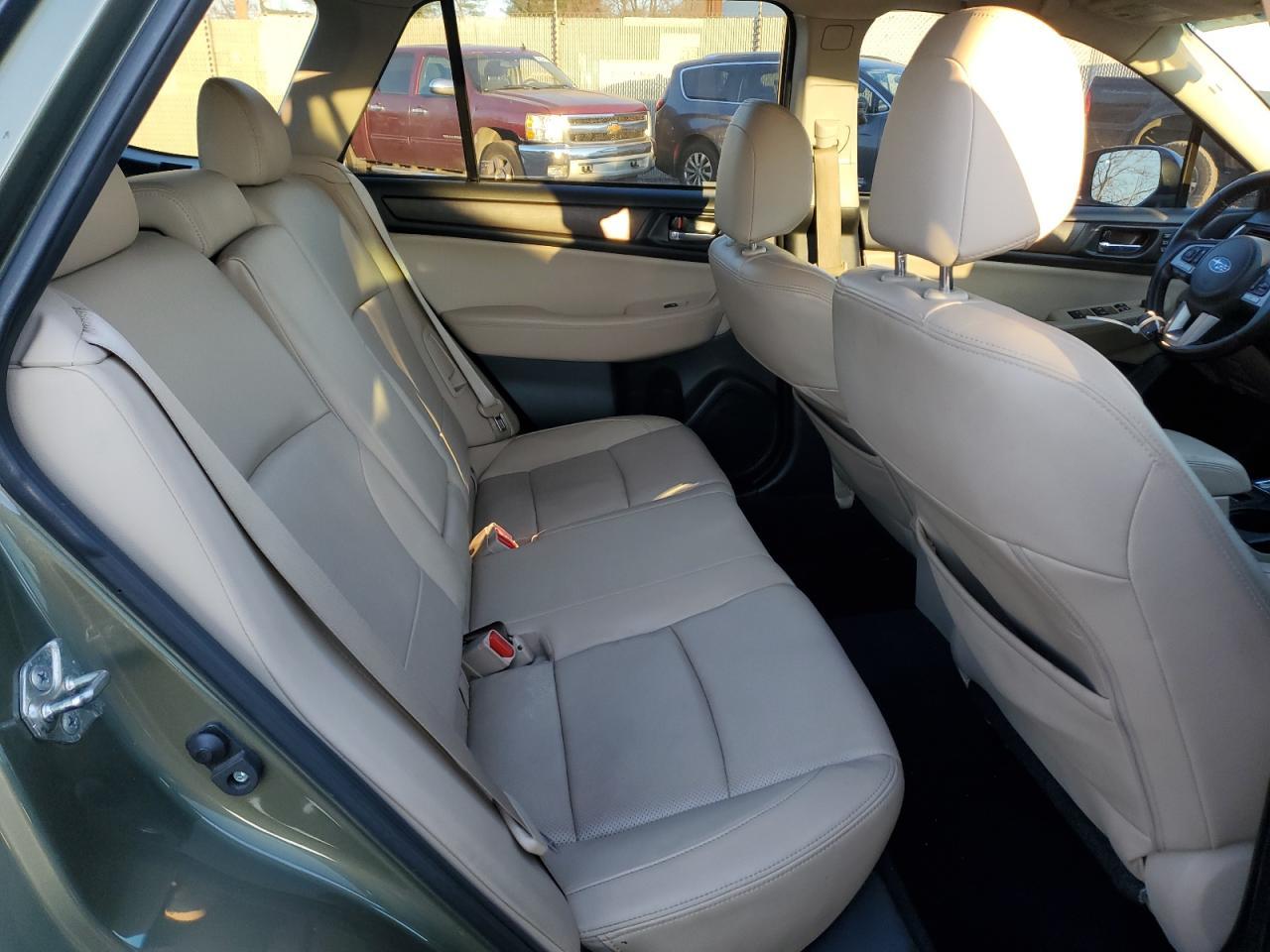 2015 SUBARU Outback