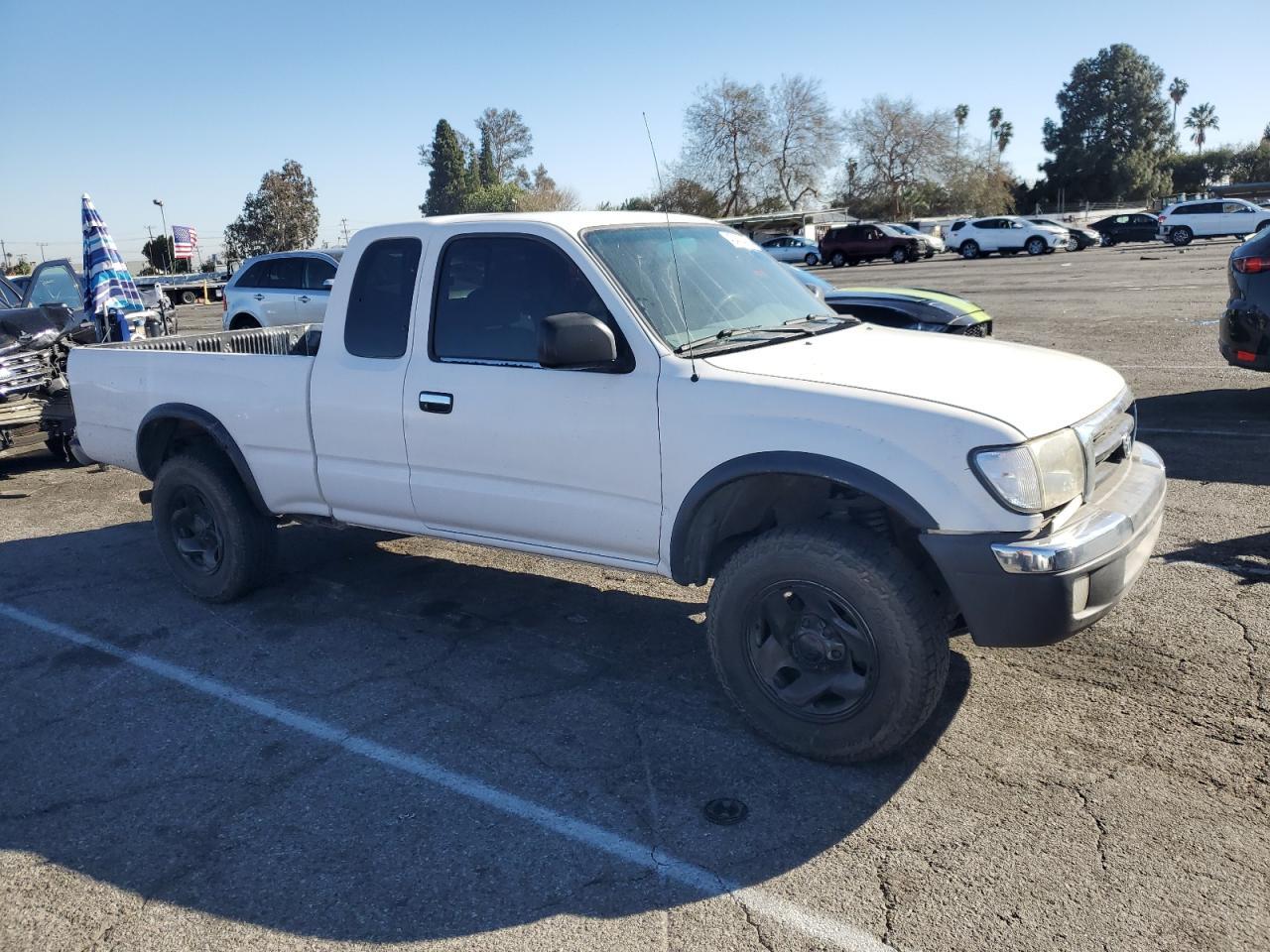 2000 TOYOTA TACOMA