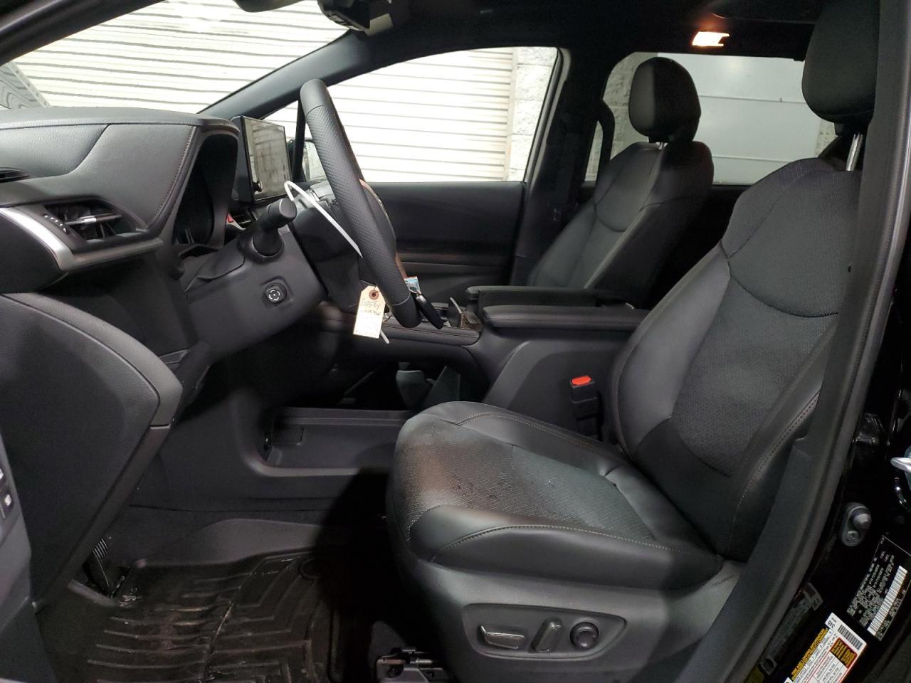 2025 TOYOTA SIENNA