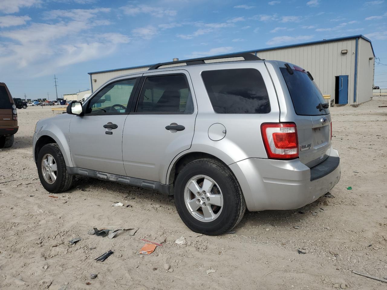 2010 FORD ESCAPE