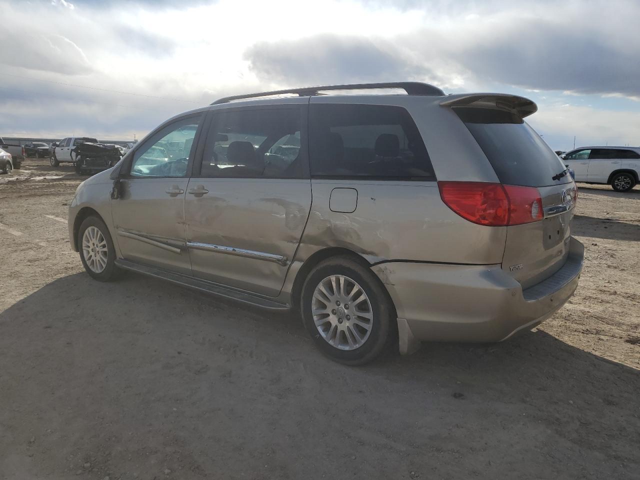 2008 TOYOTA SIENNA