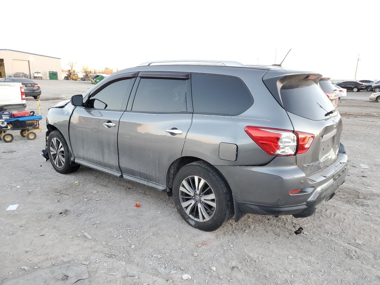 2017 NISSAN PATHFINDER
