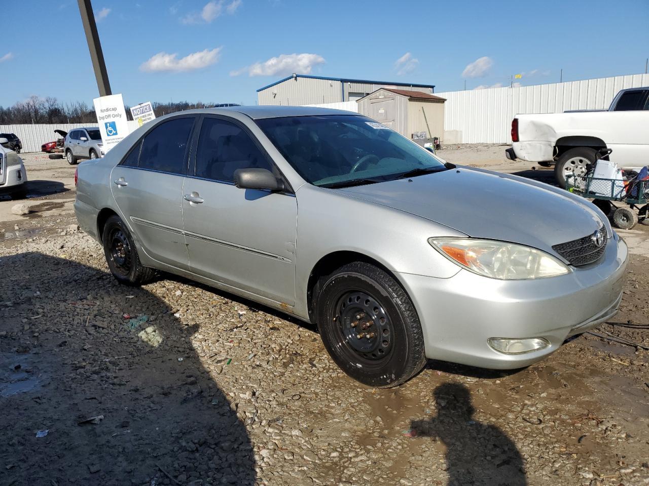 2004 TOYOTA CAMRY
