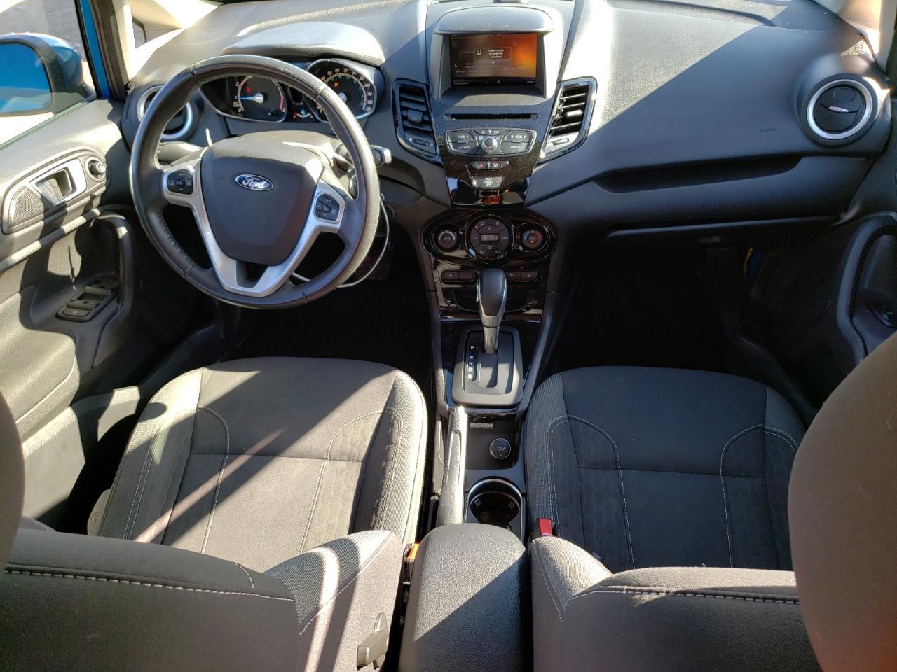 2015 FORD Fiesta